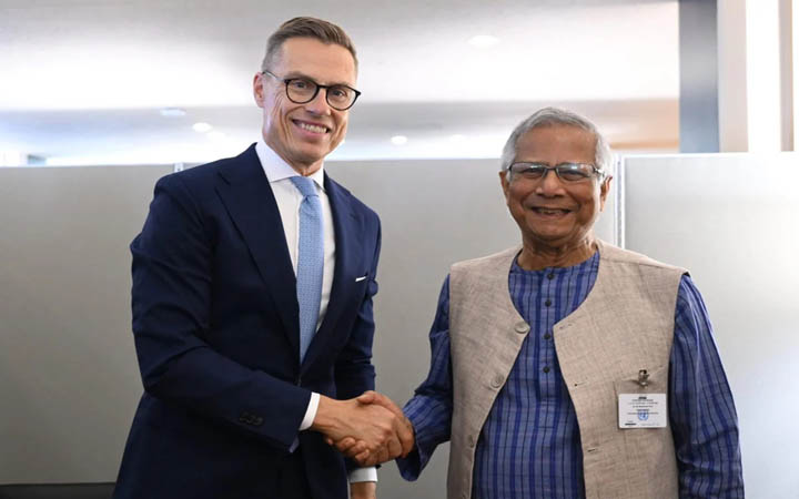 ফিনল্যান্ডের প্রেসিডেন্টের সঙ্গে প্রধান উপদেষ্টার বৈঠক
